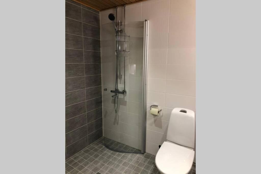 Apartamento Keskustan Kaksio 45 M2 Autopaikalla, Rautatienkatu 19, 9 Krs Oulu Exterior foto